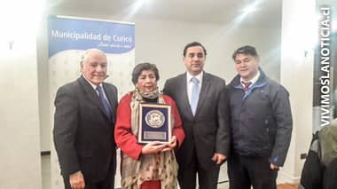 Municipio celebró a los comerciantes curicanos