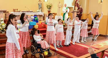 [FOTOS] Escuela Esperanza de Molina realizó liturgia por la inclusión