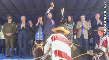 Cuarta compañía de bomberos celebró su aniversario con masivo desfile