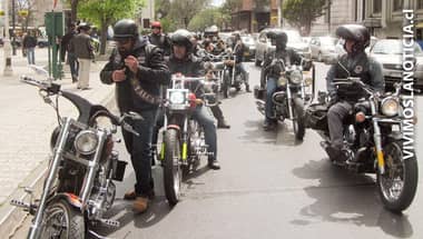 Motoqueros exigen entrega de un inmueble abandonado