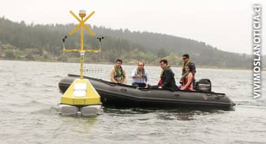 Instalan segunda boya de monitoreo en el lago Vichuquén