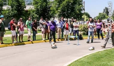 Proyecto tecnológico culminó con carrera de autos en miniatura