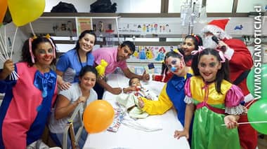 [FOTOS] Funcionarios del hospital sorprendieron a pacientes con villancicos de navidad