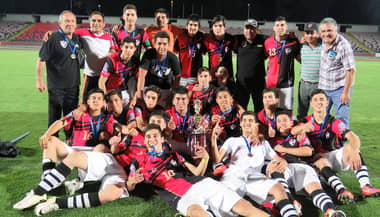 En penales 21 de Mayo unificó títulos de juveniles