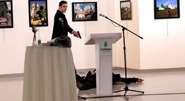 Foto del asesinato de embajador ruso gana el World Press Photo