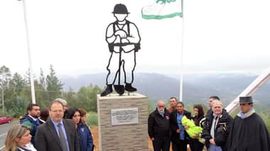 Inauguran monumento  por brigadistas caídos en incendios forestales