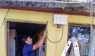 Comenzó instalación de alarmas comunitarias en Los Cristales