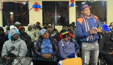 Realizan en Talca taller de derechos laborales para inmigrantes