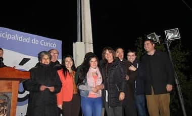 Llegó la luz al sector Lomas de Upeo Alto