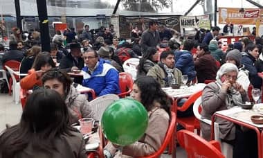 Masiva concurrencia a la Feria Gastronómica Cazuelas y Caldillos