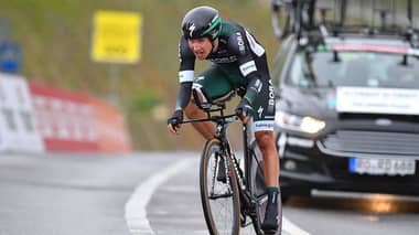 [FOTO] Ciclista del Tour de Francia asusta con imagen de sus piernas