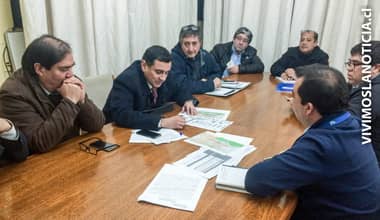 Buscan mejorar recinto deportivo en población Curicó