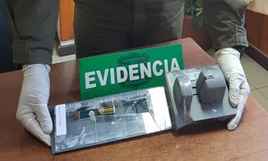 Cliente detecta "skimmer" para clonar tarjetas en cajero BancoEstado
