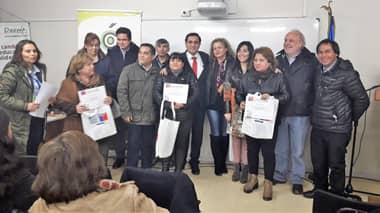 Continúan capacitaciones y entrega de kit para el ahorro energético