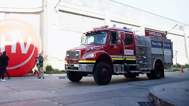 Bomberos de Santa Olga reciben nuevo carro contra incendios