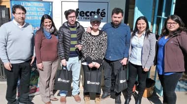 Emprendedores rauquinos reciben premio al compromiso y resultados