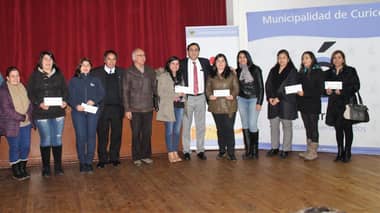 Municipio entregó subvenciones a 117 organizaciones curicanas