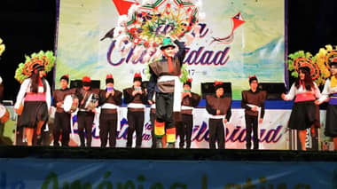 Más de mil 500 estudiantes dieron inicio a la Fiesta de la Chilenidad