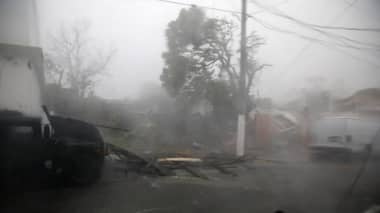 Puerto Rico sin luz y en “devastación total” tras el paso del huracán María