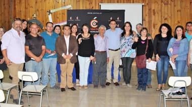 Vecinos de Villas Juan XXIII y André Jarland se capacitaron para usar alarmas comunitarias