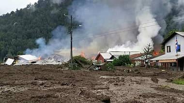 Aluvión afectó a Villa Santa Lucía en Los Lagos: deja tres muertos y trece desaparecidos
