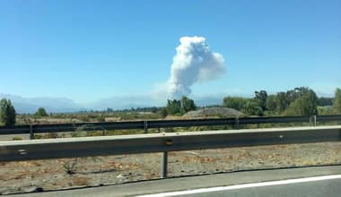 Curicanos confundieron incendio forestal con erupción volcánica