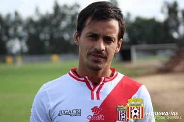 Carlos Espinosa es presentado oficialmente como nuevo refuerzo de Curicó Unido