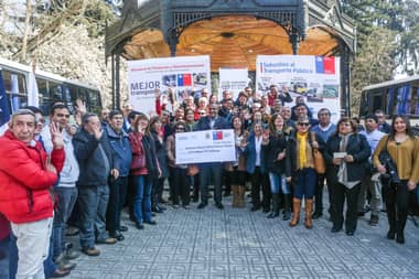 Gobierno Regional entregó más de $1500 millones para renovar micros y colectivos en la región