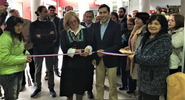 Artesanos inauguran espacio en el nuevo mercado municipal de Romeral