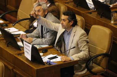 Diputado Alexis Sepúlveda criticó al gobierno por respuesta a incendio en cordillera de Molina