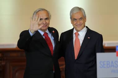 Chadwick agradece respaldo de Piñera tras presiones de la oposición