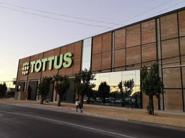 Tottus Curicó arriesga clausura debido a ruidos molestos y trabajos fuera de horario