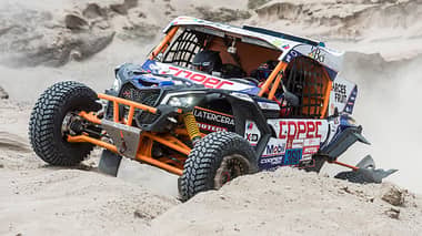 El golpe de 'Chaleco': Francisco López se queda con la octava etapa y es líder de UTV en el Dakar
