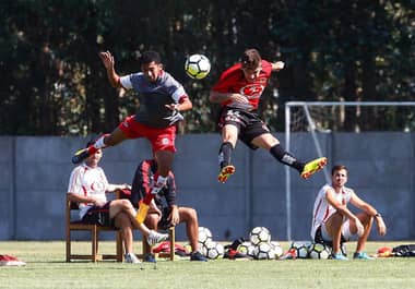 Quiroga y Harding anotaron en la victoria de Curicó Unido sobre Rangers