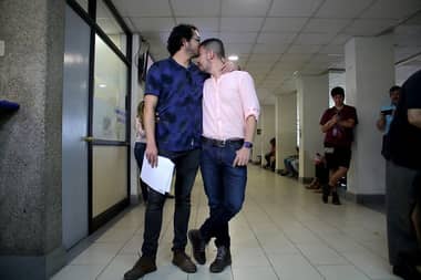 Corte Suprema ordena que se tramite recurso para matrimonio igualitario de pareja gay