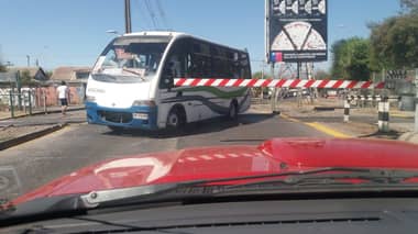 Siguen problemas con barreras de cruce ferroviario en Dr. Osorio