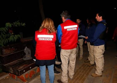 Continúan operativos para erradicar carpas en espacios públicos de Curicó