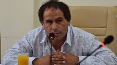 Agreden a concejal que defendió a comerciante que era insultado