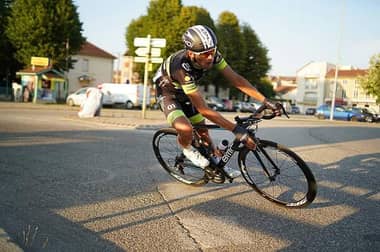 Cristóbal Olavarría tuvo una excelente participación en el Grand Prix de Luneray en Francia