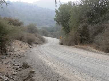 Vialidad inició trabajos de mantención en camino El Parrón en la comuna de Rauco