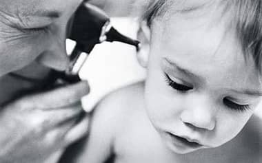 Expertos indican cómo detectar y prevenir la otitis durante el invierno