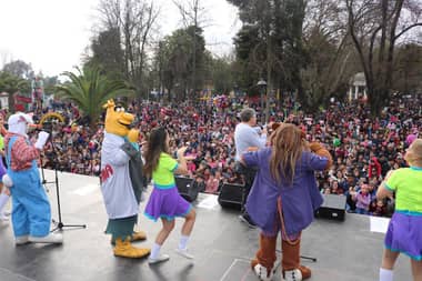 Más de tres mil personas celebraron el Día del Niño en la Plaza de Armas de Teno