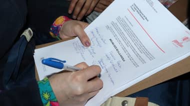 Alcaldesa y dirigentes sociales de Molina pidieron al intendente no aprobar proyecto de empresa avícola
