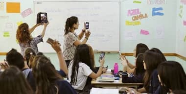 Decano de la Universidad de Talca defiende uso de dispositivos tecnológicos en colegios