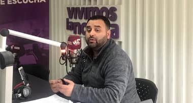 Profesor denuncia vulneración de derechos laborales y discriminación sexual
