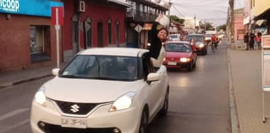 Vecinos de Molina realizaron caravana para protestar en contra de proyecto de avícola