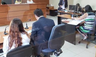 Comenzó juicio en contra de mujer que incendió casa y vehículos de ex pareja en Molina