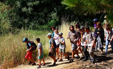 Municipio de Curicó realizó visita guiada al humedal del Cerro Condell