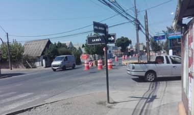 Vecinos de Población Vialidad denuncian falta de señalética por trabajos de Eje Freire-Alessandri