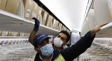 En 62 hospitales del país distribuirán el millón de mascarillas donadas por la Fundación Luksic